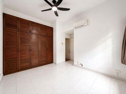 The Baycourt (D16), Condominium #571759011